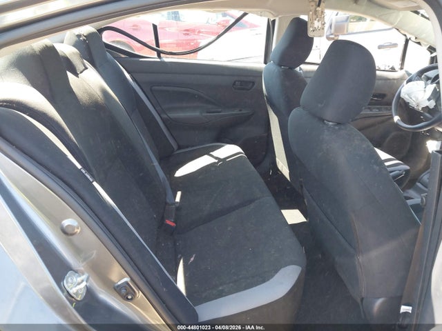 Nissan Versa 1.6 S