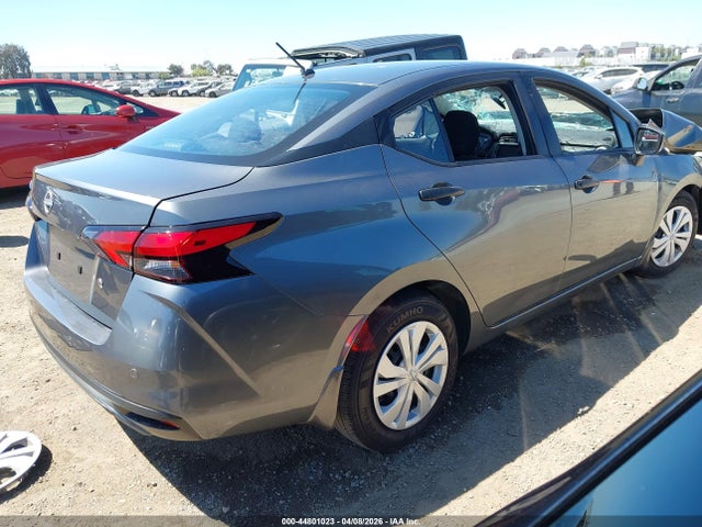 Nissan Versa 1.6 S