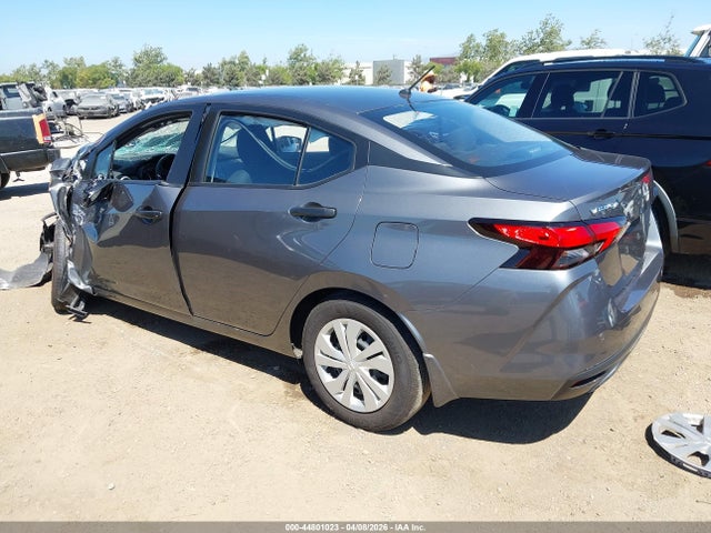 Nissan Versa 1.6 S