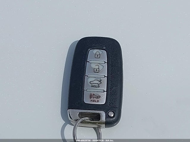 Hyundai Genesis 3.8