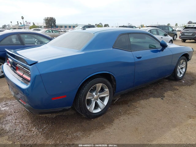 Dodge Challenger Sxt