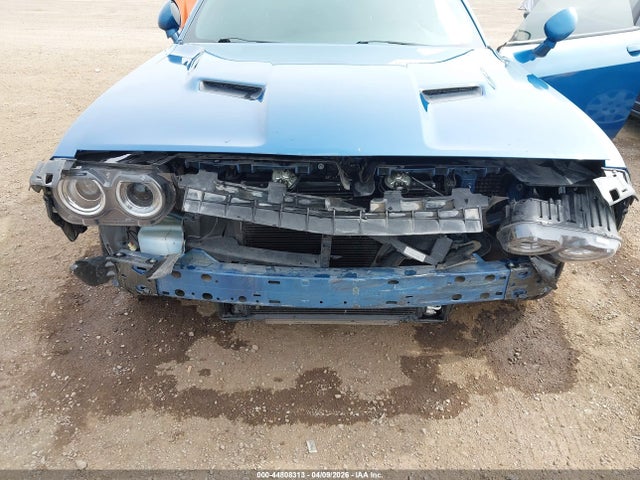 Dodge Challenger Sxt