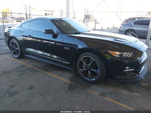 Salvage Ford Mustang Image