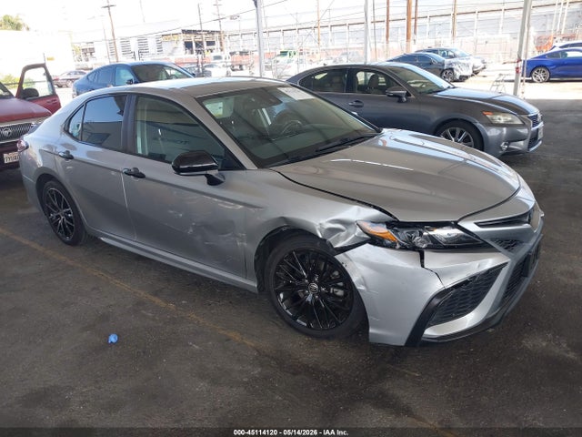 Salvage Toyota Camry Image