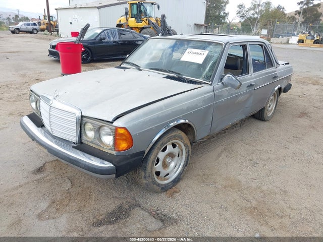 Mercedes-Benz 300 Dt