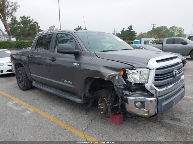 Salvage Toyota Tundra Image