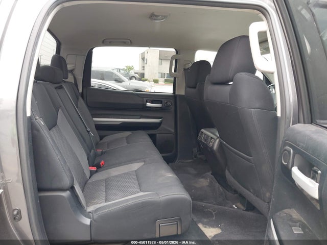 Toyota Tundra Sr5 5.7l V8