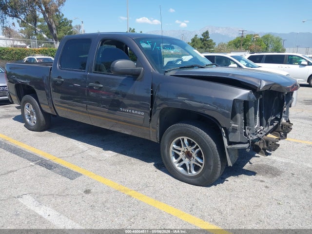 Salvage Chevrolet Silverado 1500 Image