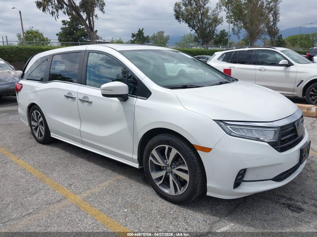 Salvage Honda Odyssey Image
