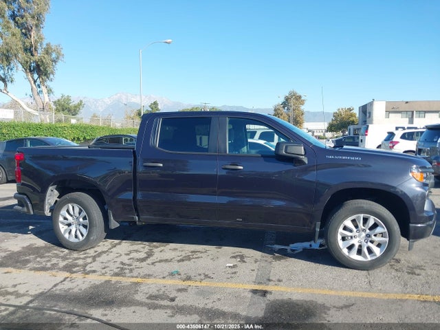 Chevrolet Silverado 1500 2wd  Short Bed Custom