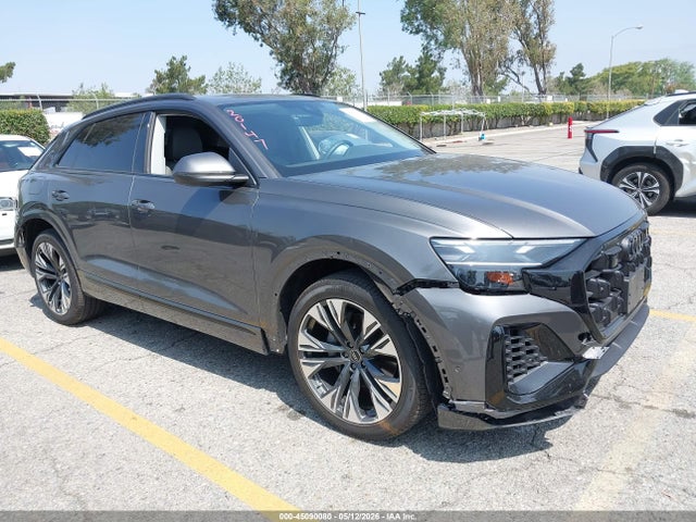 Salvage Audi Q8 Image