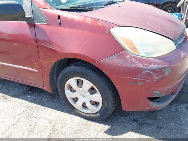 Toyota Sienna Le