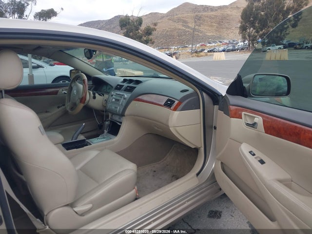 Toyota Camry Sle V6