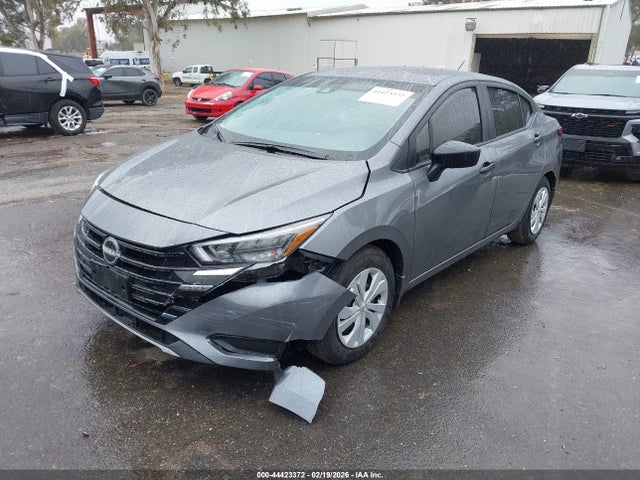 Nissan Versa 1.6 S