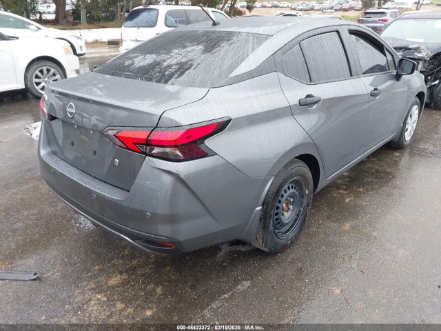 Nissan Versa 1.6 S