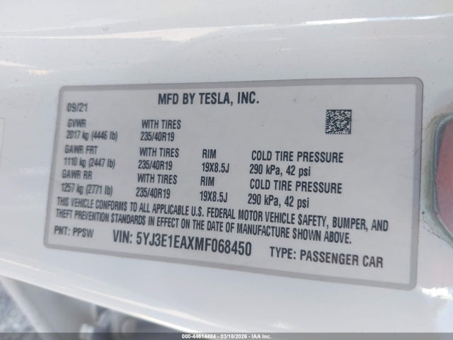 Tesla Model 3 Standard Range Plus Rear-wheel Drive