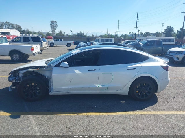 Tesla Model 3 Standard Range Plus Rear-wheel Drive
