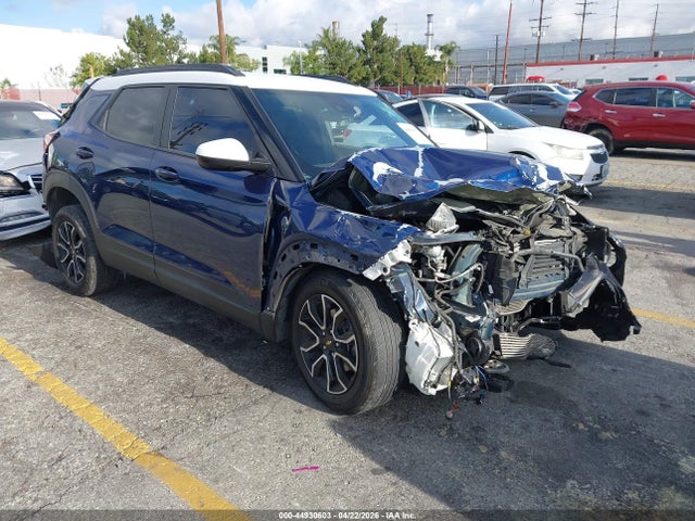 Salvage Chevrolet Trailblazer Image