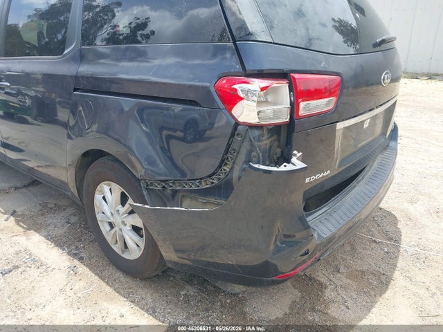 Kia Sedona Lx