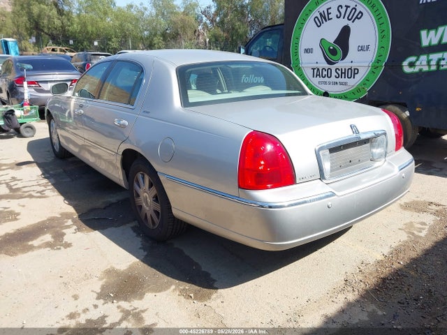 Lincoln Towncar Ultimate
