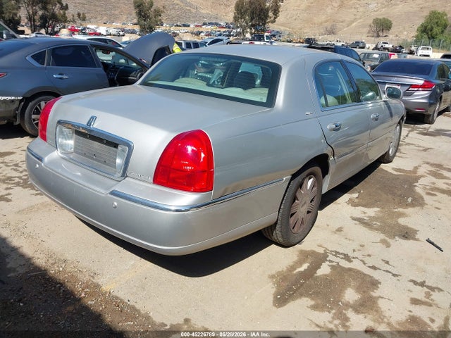 Lincoln Towncar Ultimate