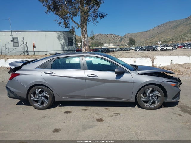 Hyundai ELANTRA Sel