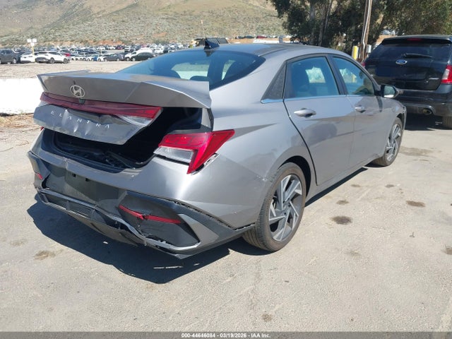 Hyundai ELANTRA Sel