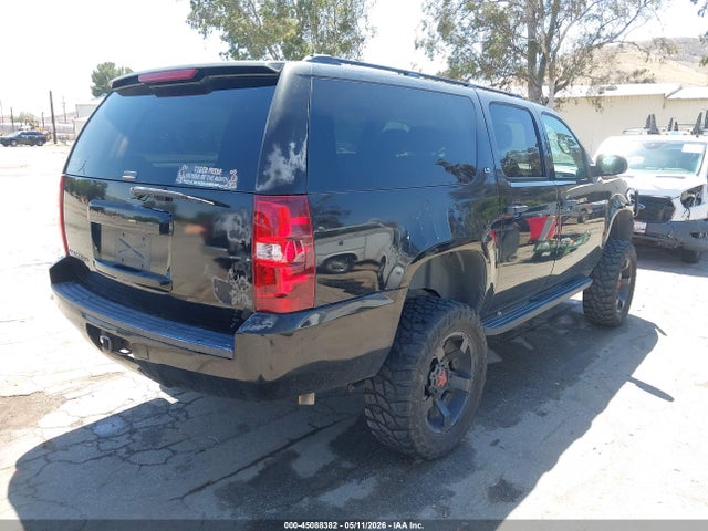 Chevrolet Suburban 1500 Ls