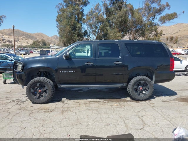 Chevrolet Suburban 1500 Ls