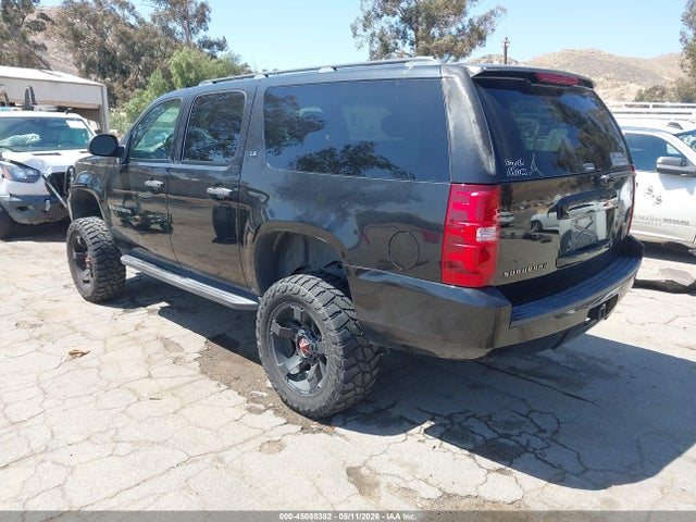 Chevrolet Suburban 1500 Ls
