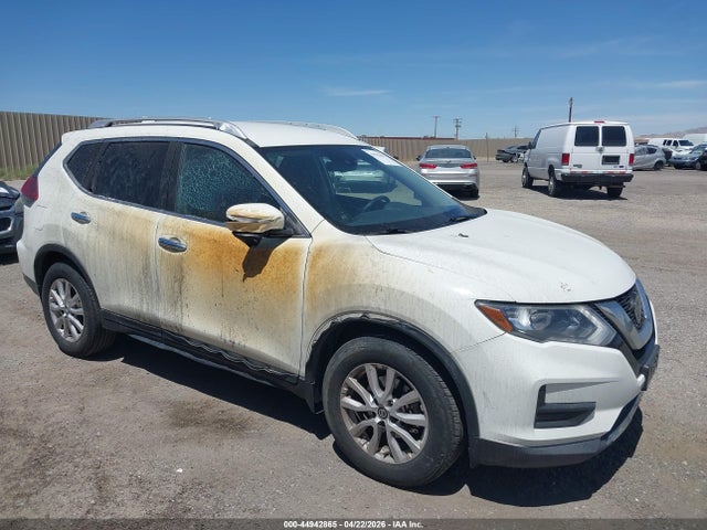 Salvage Nissan Rogue Image