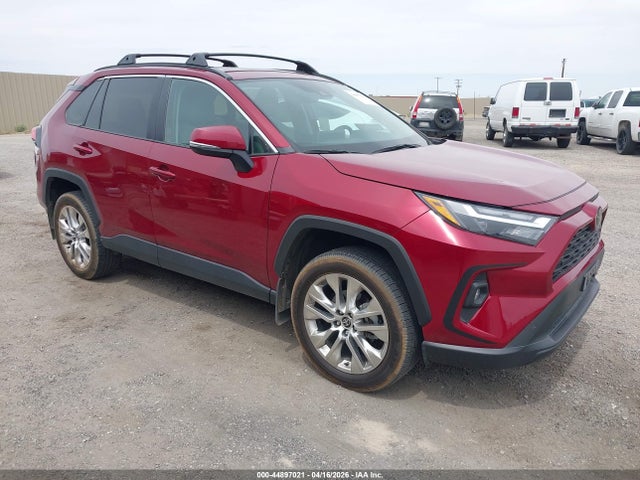 Salvage Toyota RAV4 Image