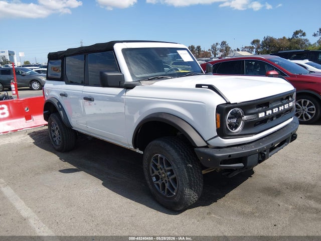 Salvage Ford Bronco Image