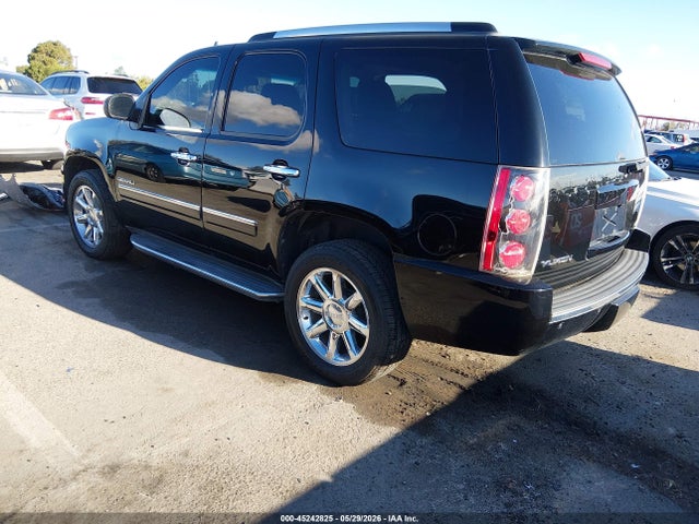 GMC Yukon Denali