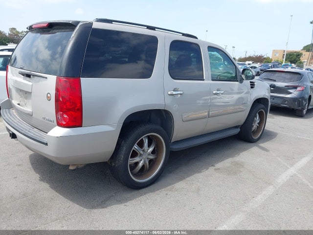 GMC Yukon Sle