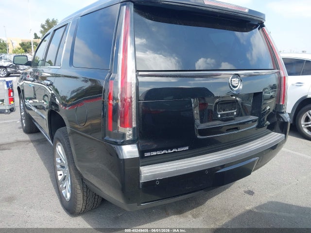 Cadillac Escalade Premium