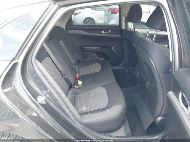 Kia K5 Lxs