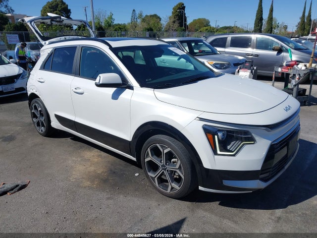 Salvage Kia Niro Image