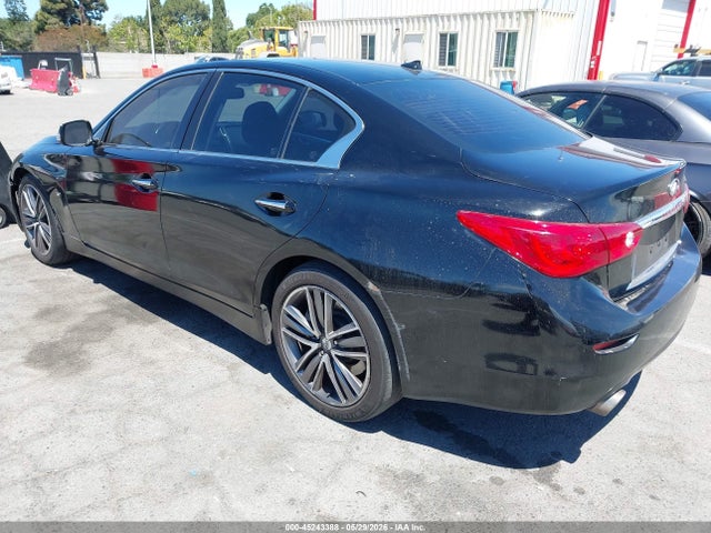 INFINITI Q50 Sport