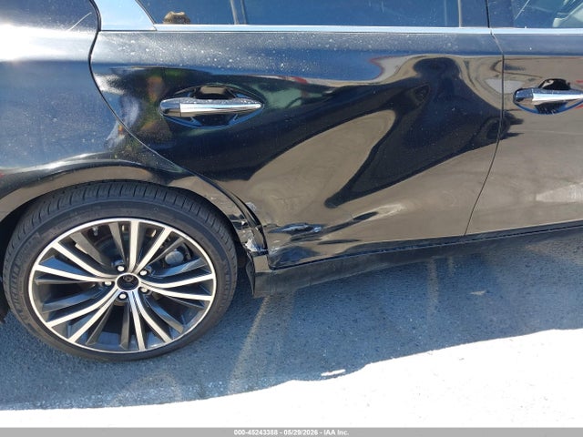 INFINITI Q50 Sport