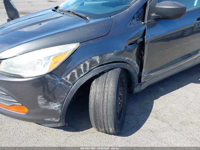 Ford Escape S