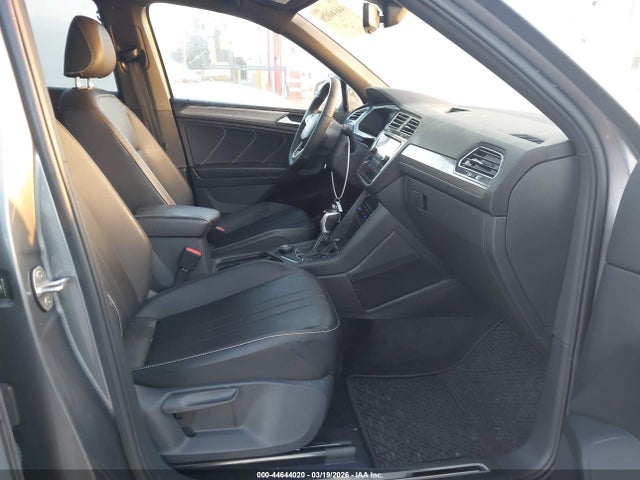 Volkswagen Tiguan 2.0t Se R-line Black