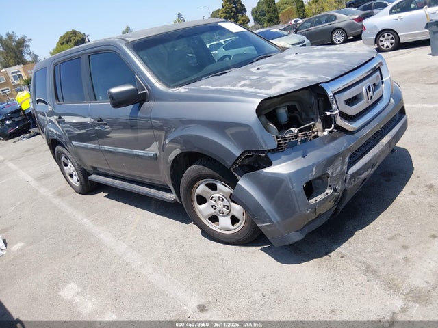 Salvage Honda Pilot Image