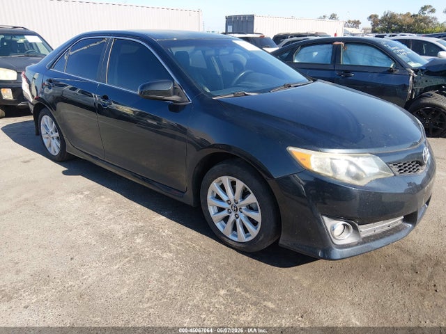 Salvage Toyota Camry Image