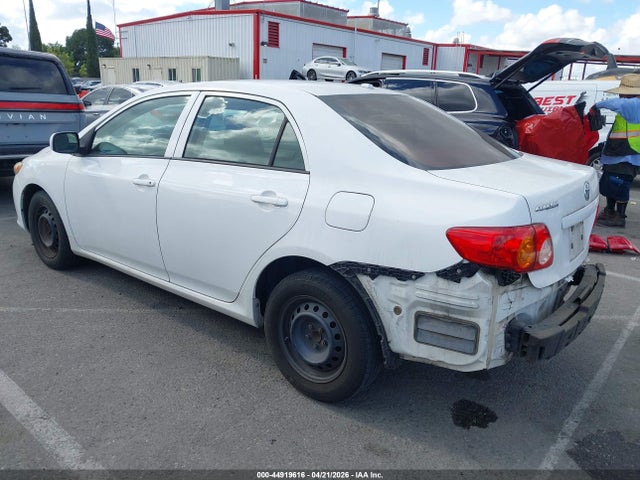 Toyota Corolla Le