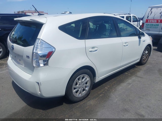 Toyota Prius v Three
