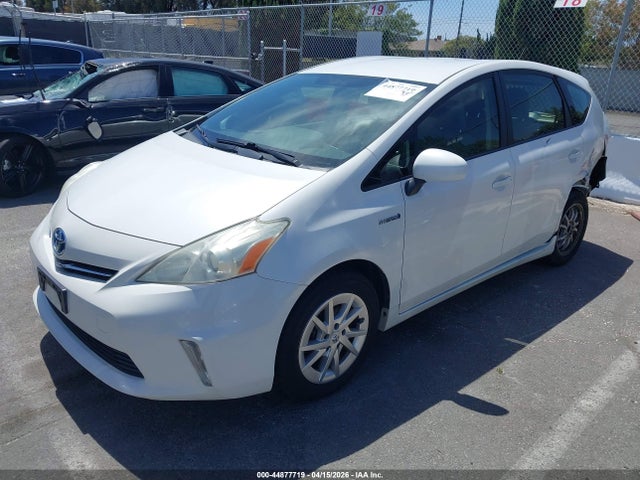 Toyota Prius v Three