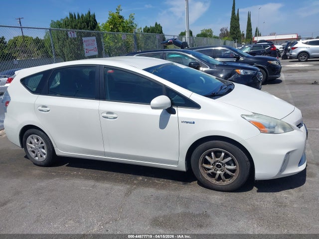 Toyota Prius v Three