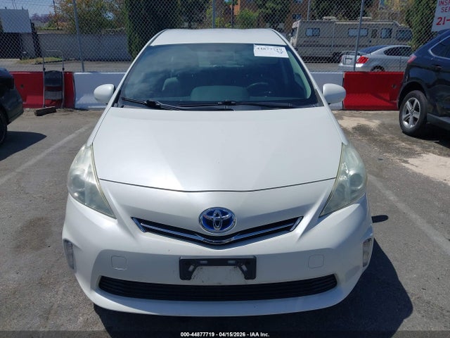 Toyota Prius v Three