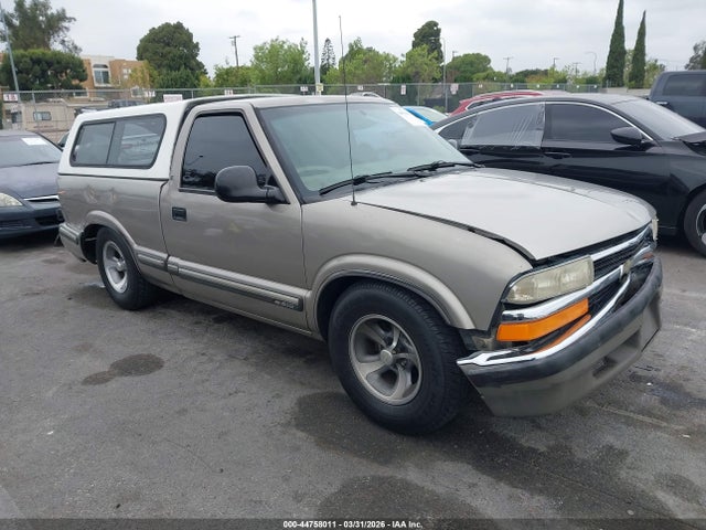 Salvage Chevrolet S-10 Image